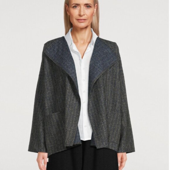 Stunning Eskandar wool/silk blend Boucle jacket-Size 10/12 - Picture 3 of 15